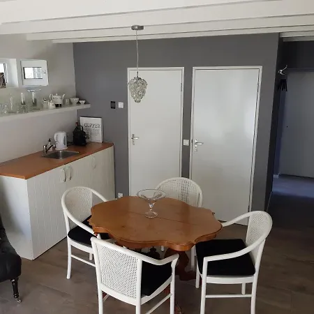 Het Zwanennest Alojamento de Acomodação e Pequeno-almoço 3*