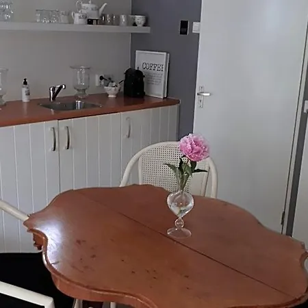 Het Zwanennest Bed & Breakfast 3*