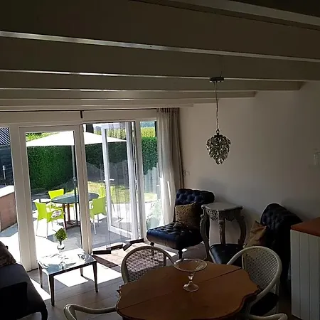 Bed & Breakfast Het Zwanennest Lienden