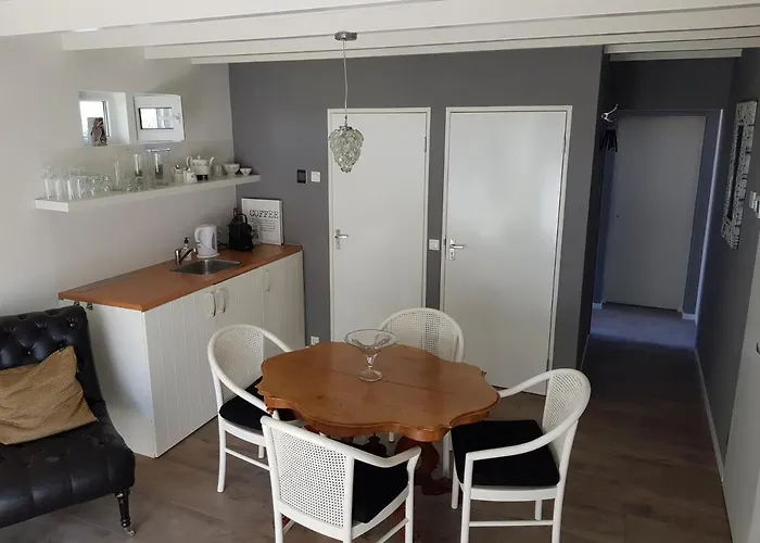 Het Zwanennest Bed & Breakfast 3*