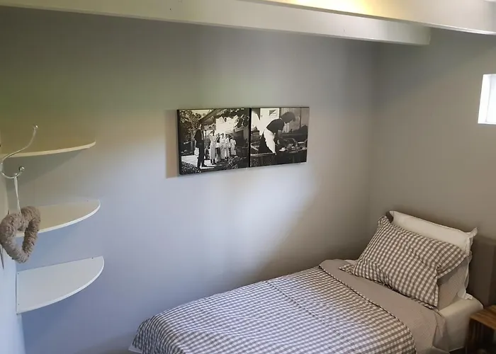 לינה וארוחת בוקר Het Zwanennest Lienden