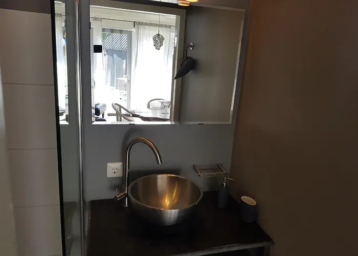 Het Zwanennest לינה וארוחת בוקר